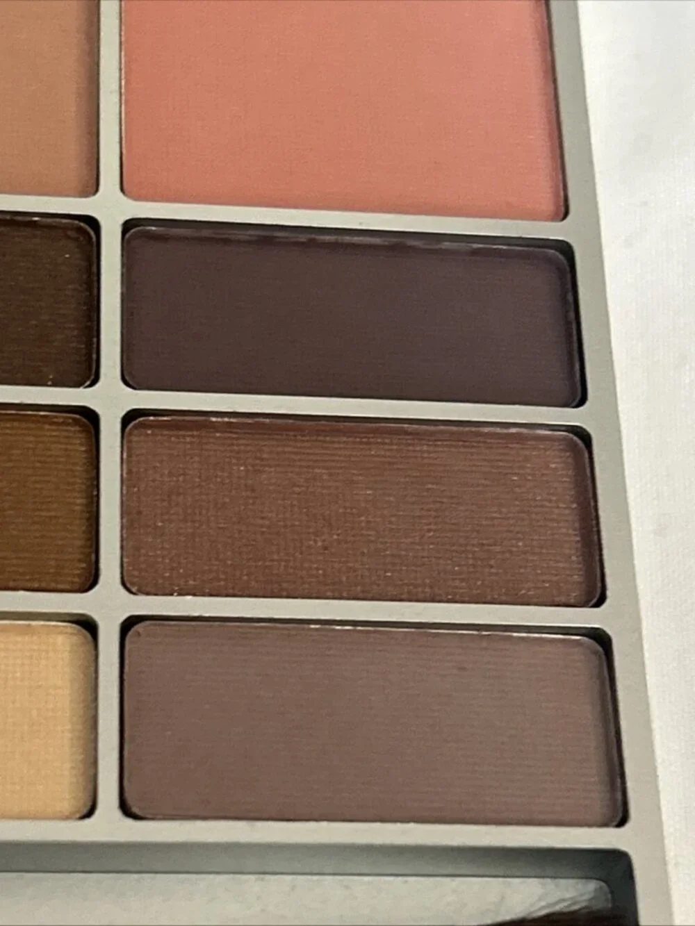 Models Prefer palette w/ 2 Blush 6Eyeshadow 8 cream lipsticks #4 coral-red shade